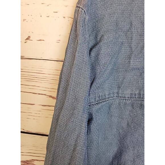 Christopher & Banks Blue Embroidered Floral V-Neck Chambray Top Womens Sz Large - Picture 9 of 12